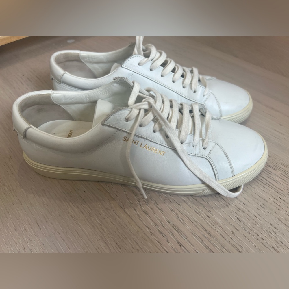 SAINT LAURENT ANDY LOW TOP SNEAKERS IN MOON PLUS. Size 40